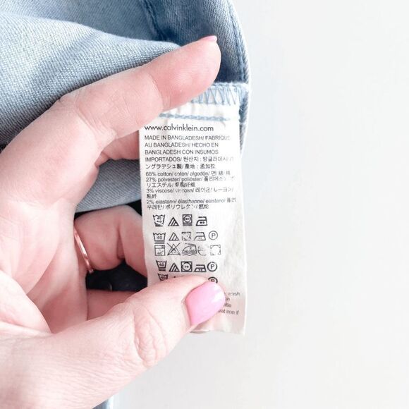 Calvin Klein Jeans Womens Denim Jacket Cropped Pastel Applique Light Wash Large - Picture 4 of 7